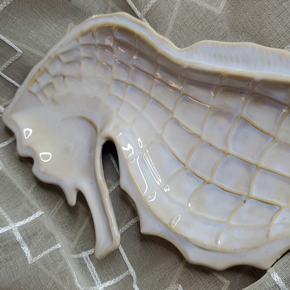 Ceramic Seahorse Trinket Dish - Picture 3 of 9